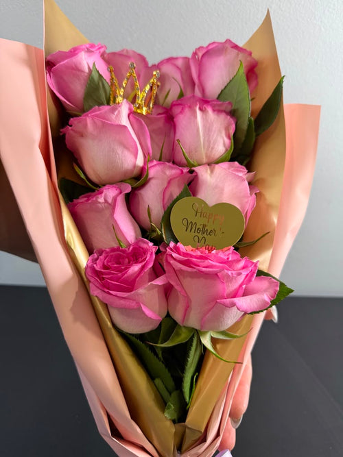 Classic 12 Rose Bouquet