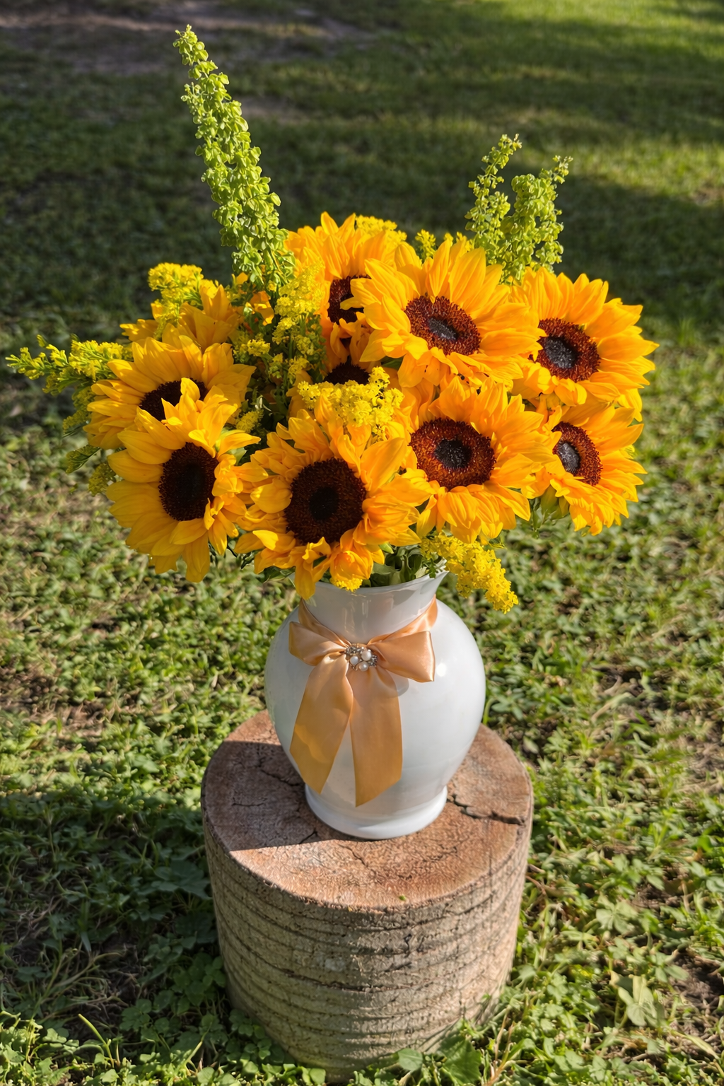 Sunflower Glow Vase